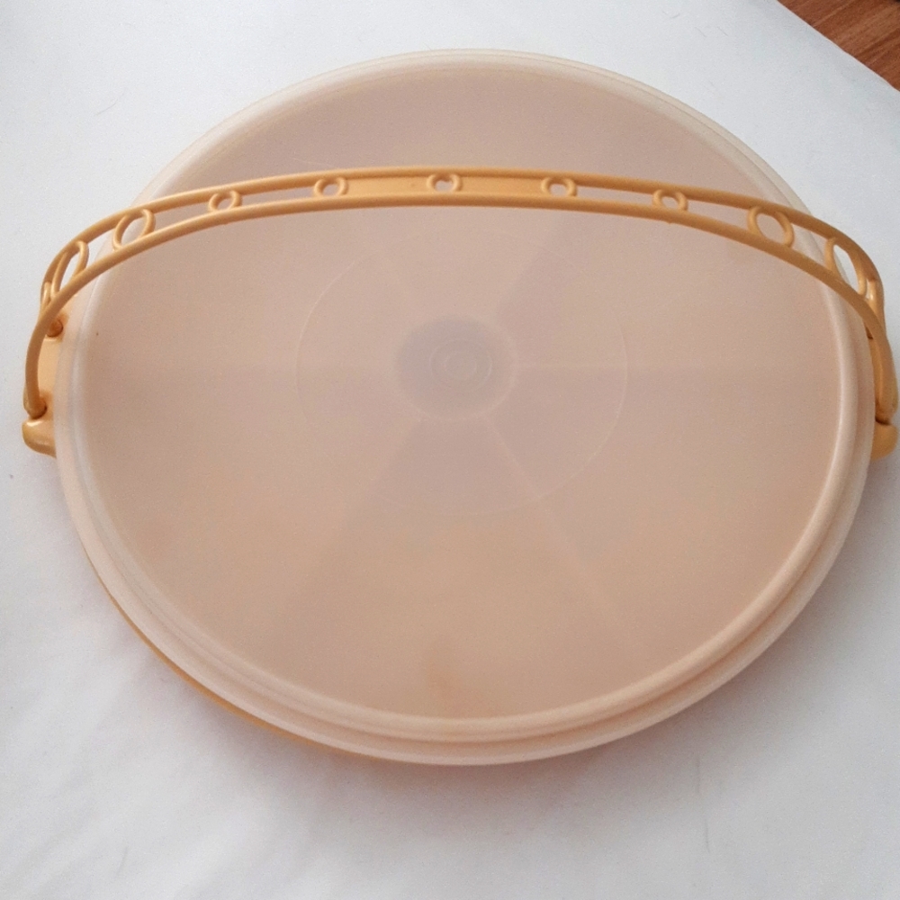 Vintage Tupperware - Picture 2 of 4